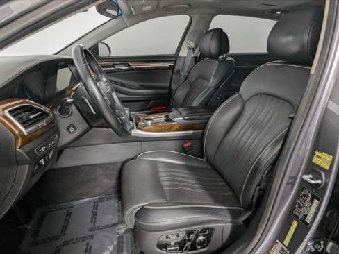 Used 2017 Genesis G90 5.0 Ultimate RWD image 14
