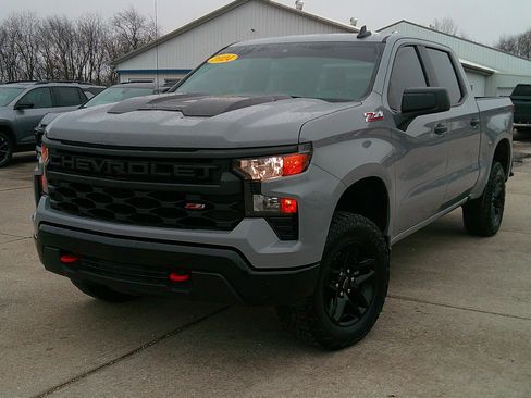 Used 2024 Chevrolet Silverado 1500 Custom Trail Boss AWD/4WD image 5
