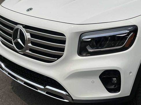 Used 2026 Mercedes-Benz GLB 250 4MATIC image 21
