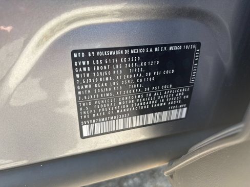 Used 2026 Volkswagen Tiguan SE AWD/4WD image 29