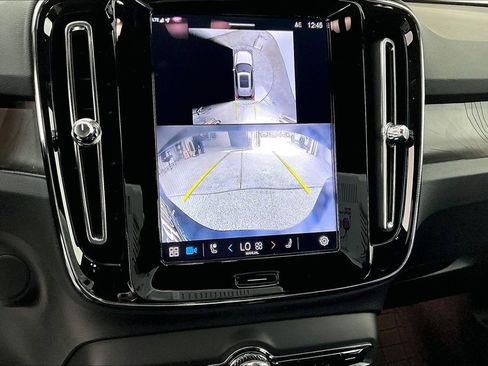 Used 2024 Volvo XC40 Recharge Ultimate w/ Protection Package Premier image 30