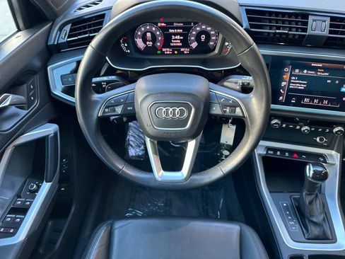 Used 2022 Audi Q3 2.0T Premium image 14