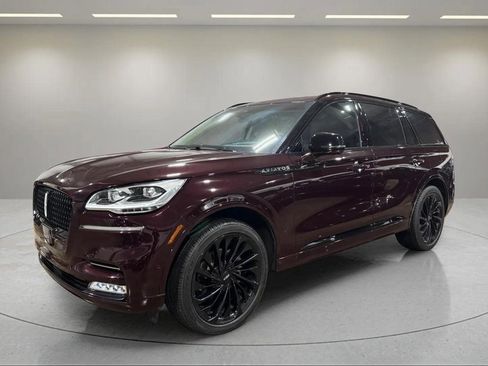 Certified 2023 Lincoln Aviator Reserve w/ Equipment Group 201A image 18