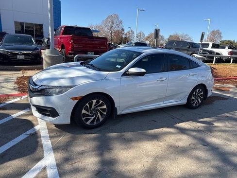 Used 2017 Honda Civic EX image 2