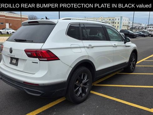 Used 2023 Volkswagen Tiguan SE R-Line image 5