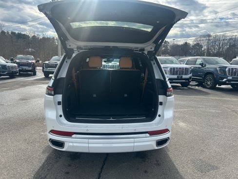 Used 2024 Jeep Grand Cherokee L Summit image 15