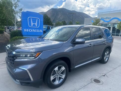 Used 2025 Honda Pilot EX-L image 1