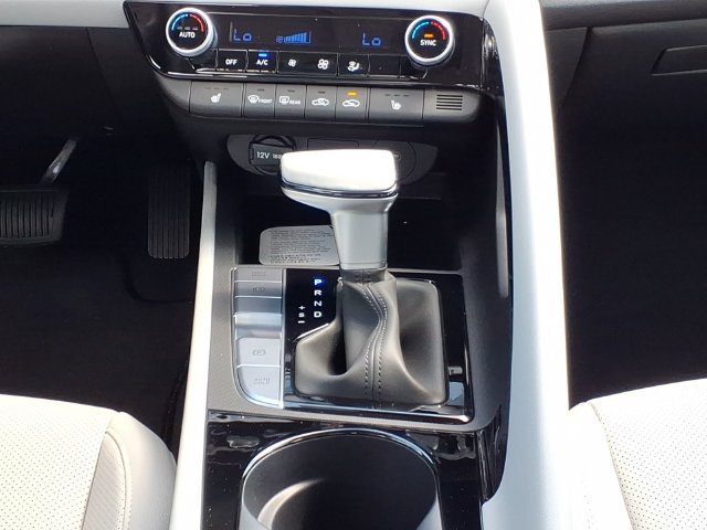New 2026 Hyundai Elantra Limited FWD image 18