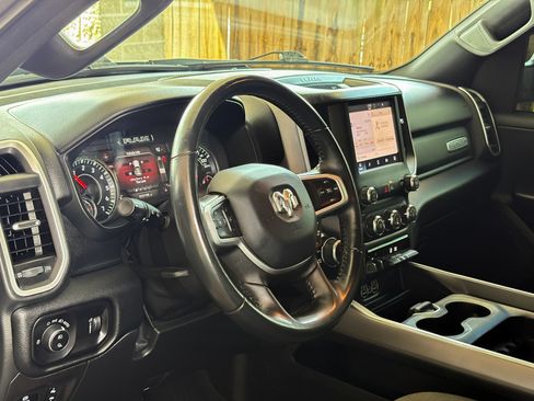 Used 2022 RAM 1500 Big Horn AWD/4WD image 4