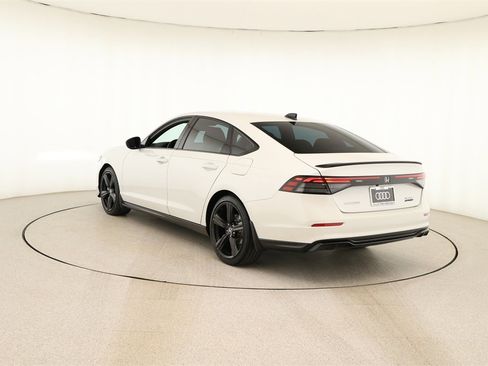 Used 2023 Honda Accord Sport image 4