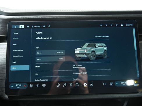 Used 2023 Rivian R1S Adventure image 26