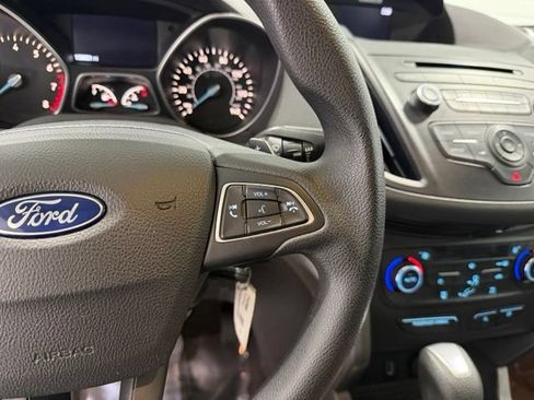 Used 2017 Ford Escape SE FWD image 13