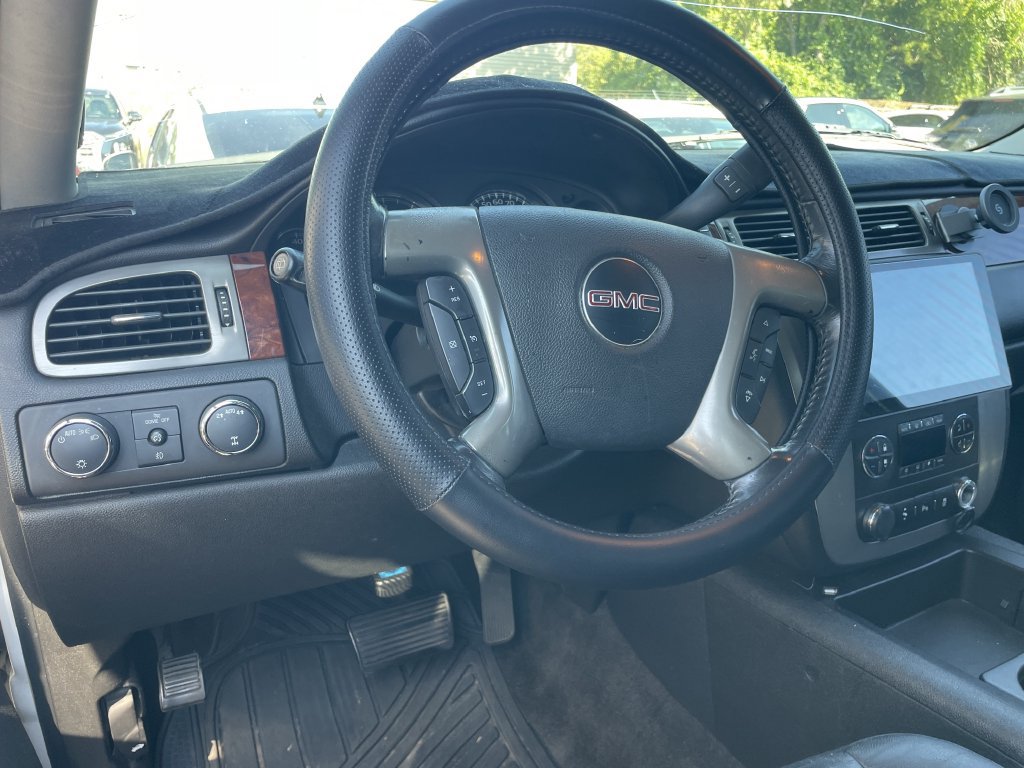 Used 2013 GMC Yukon XL SLT AWD/4WD image 7