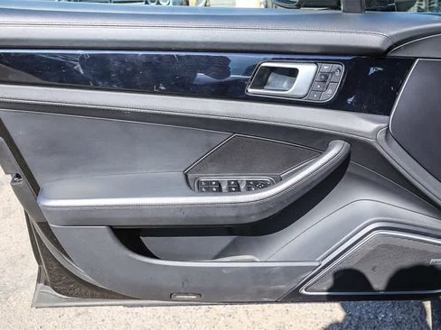 Used 2022 Porsche Panamera 4S image 16