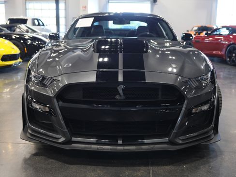 Used 2020 Ford Mustang Shelby GT500 w/ Technology Package RWD image 2