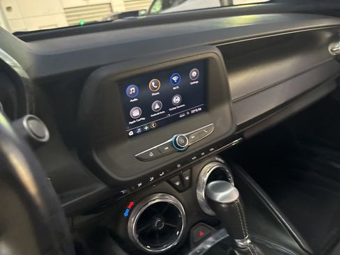 Used 2020 Chevrolet Camaro LT image 31