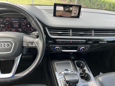 Used 2019 Audi Q7 3.0T Premium Plus w/ Premium Plus Package AWD/4WD image 18
