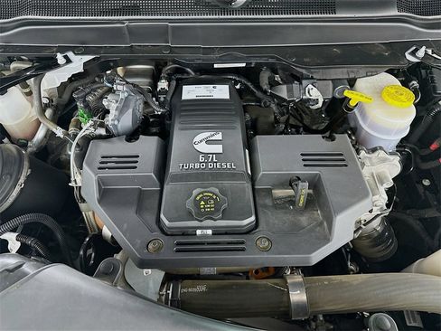 Used 2024 RAM 3500 Laramie image 32
