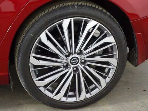 Used 2024 Nissan Altima 2.5 SL image 45