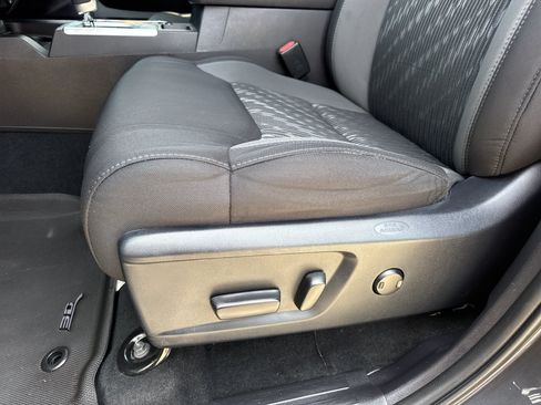 Used 2021 Toyota Tundra SR5 RWD image 12