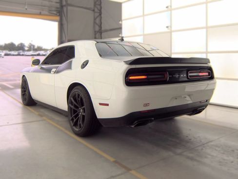 Used 2021 Dodge Challenger R/T Scat Pack w/ T/A Package RWD image 4