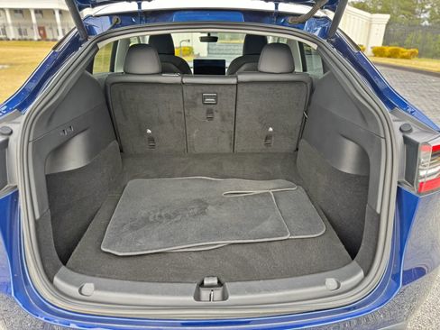 Used 2021 Tesla Model Y Performance image 14