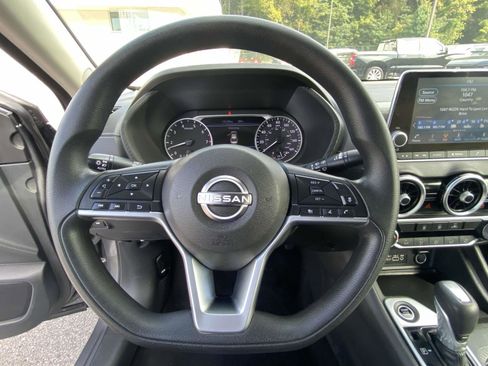 Used 2024 Nissan Sentra SV image 13