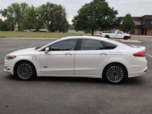 Used 2017 Ford Fusion Energi Titanium FWD image 9
