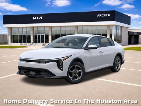 New 2026 Kia K4 LXS image 1