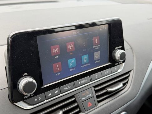Used 2023 Nissan Altima 2.5 S FWD image 19