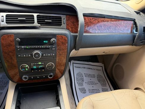 Used 2007 Chevrolet Avalanche LT w/ LT Preferred Equipment Group RWD image 11