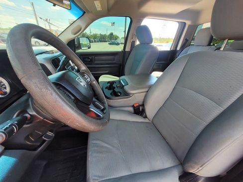 Used 2017 RAM 2500 Tradesman w/ Chrome Appearance Group AWD/4WD image 29