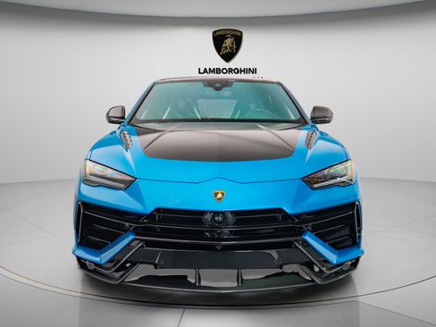Used 2024 Lamborghini Urus Performante AWD/4WD image 2