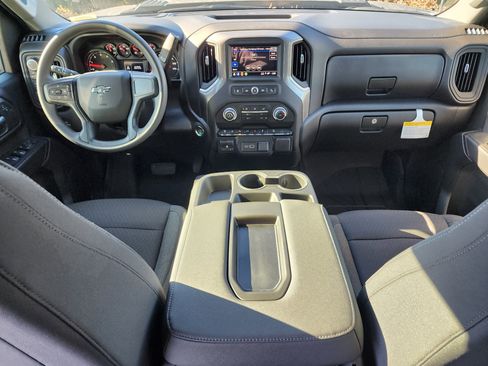 New 2026 Chevrolet Silverado 2500 Custom w/ Custom Value Package image 20