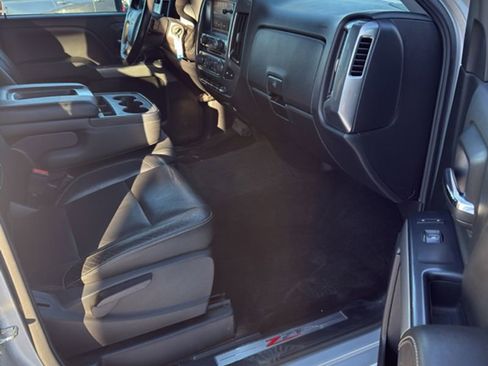Used 2017 Chevrolet Silverado 2500 LT w/ LT Convenience Package image 15