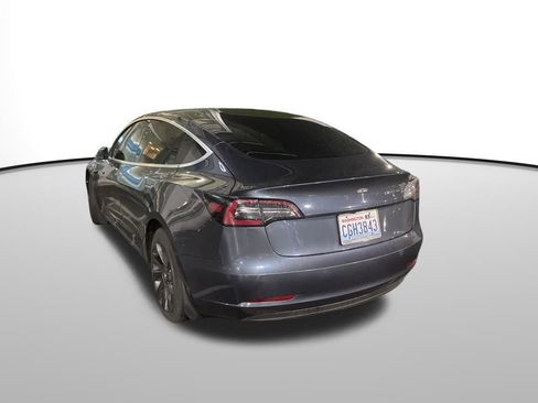 Used 2020 Tesla Model 3 image 3