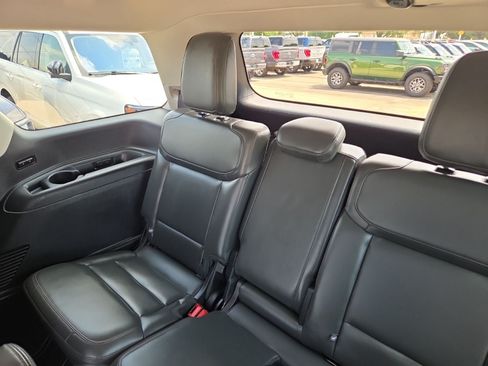 Certified 2025 Ford Expedition Active AWD/4WD image 52
