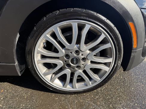 Used 2016 MINI Cooper S image 14