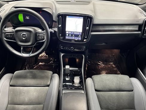 Used 2023 Volvo C40 P8 Recharge Plus AWD/4WD image 3