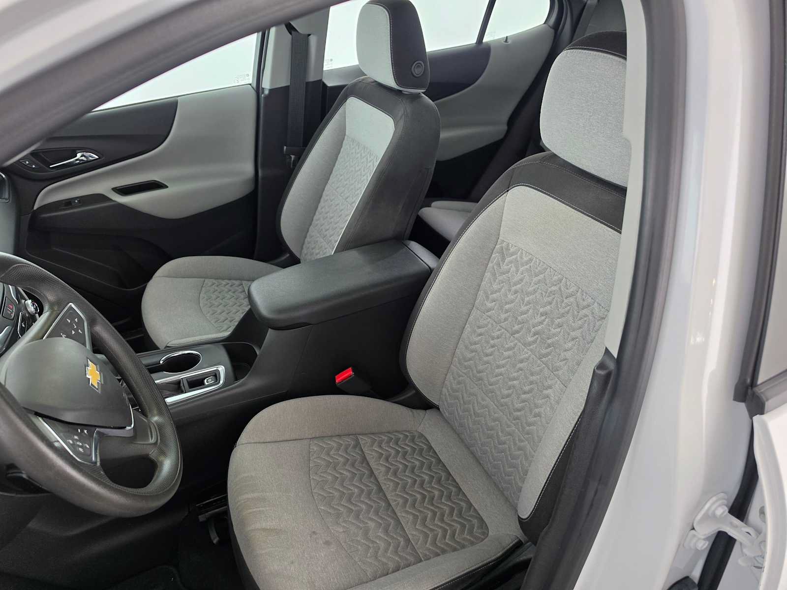 Used 2023 Chevrolet Equinox LS FWD image 21