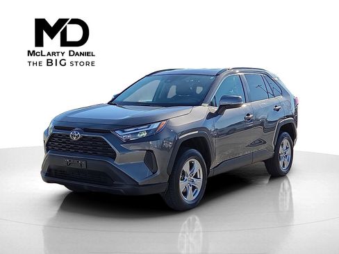 Used 2024 Toyota RAV4 XLE image 2