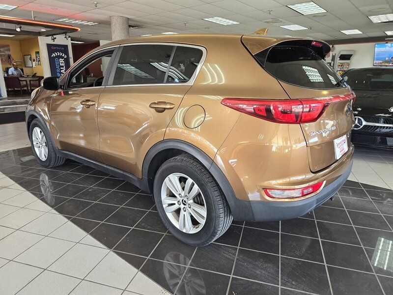 Used 2017 Kia Sportage LX FWD image 5