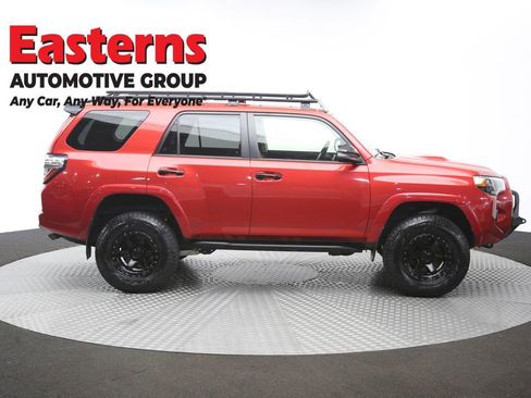 Used 2021 Toyota 4Runner Venture w/ Moonroof Package AWD/4WD image 46