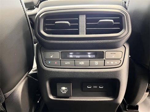 Used 2025 Honda Pilot Elite image 10
