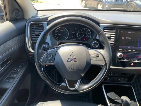 Used 2020 Mitsubishi Outlander SEL AWD/4WD image 13