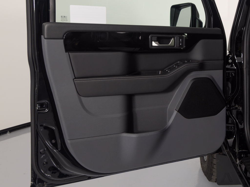 Used 2026 INEOS Grenadier Quartermaster Black Edition AWD/4WD image 10