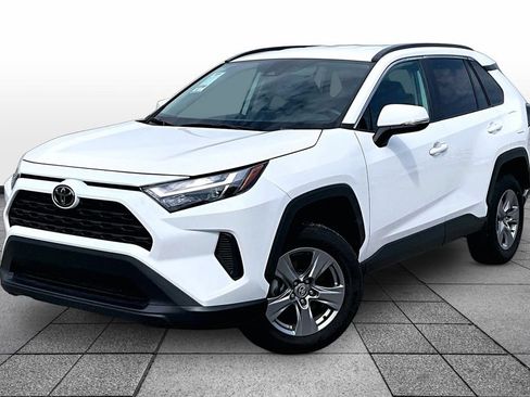 Used 2024 Toyota RAV4 XLE FWD image 1