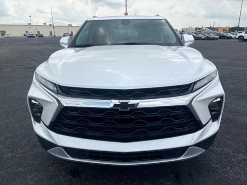 Used 2024 Chevrolet Blazer LT w/ Convenience Package FWD image 2
