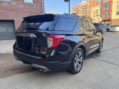 Used 2020 Ford Explorer Platinum w/ Premium Technology Package image 5
