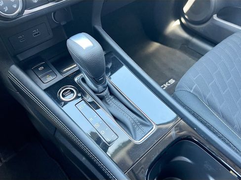 Used 2023 Nissan Kicks SV FWD image 16